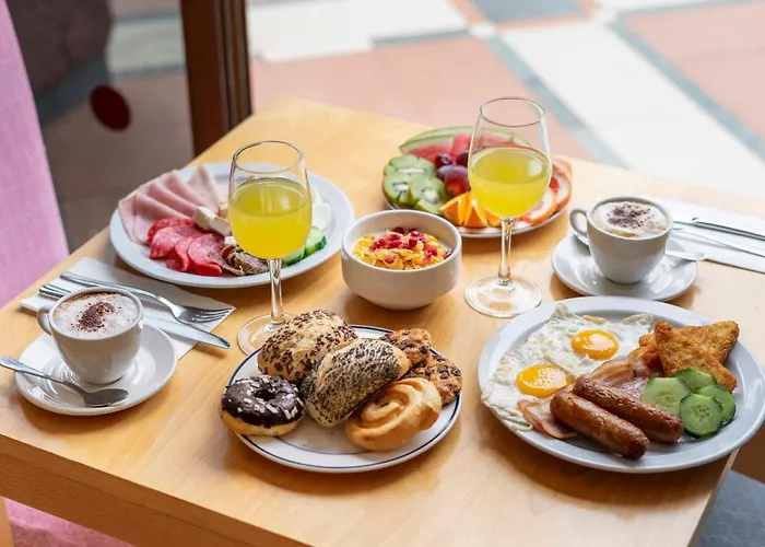 Ona Palm Aparthotel 3*