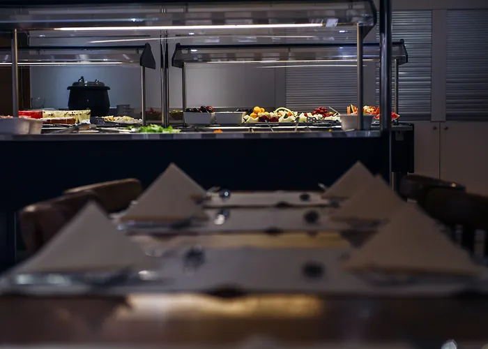 Ona Palm מלון דירות 3*