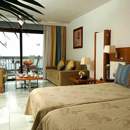 Palm - Excel & Playa de las Americas (Tenerife)
